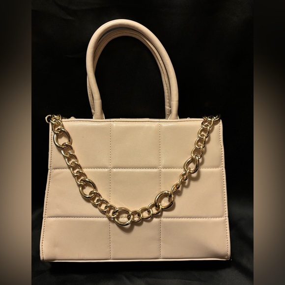 Forever 21 Cream Handbag with Gold Chain - Picture 1 of 6